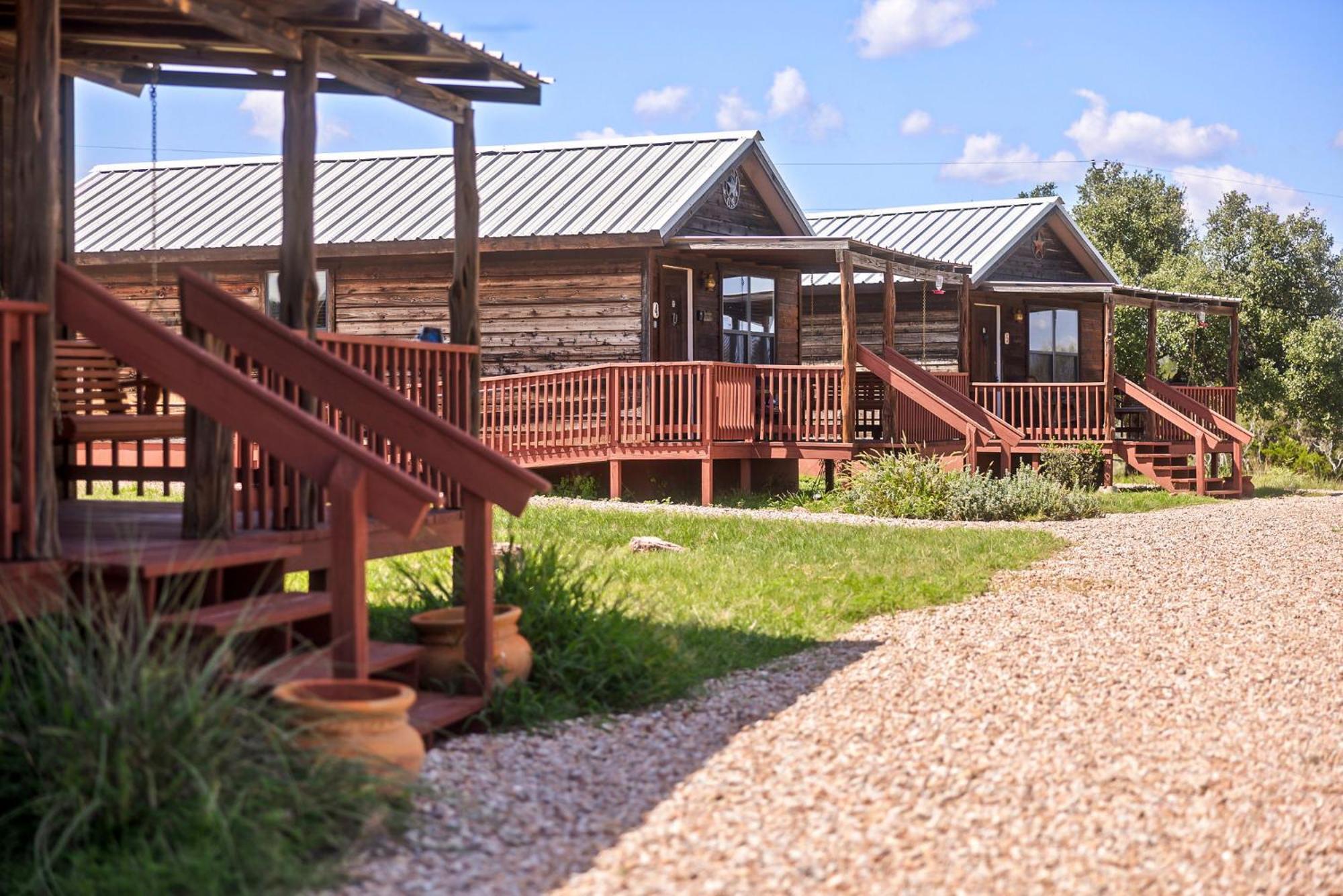 Enchanted Rockview Cabins Crabapple Экстерьер фото