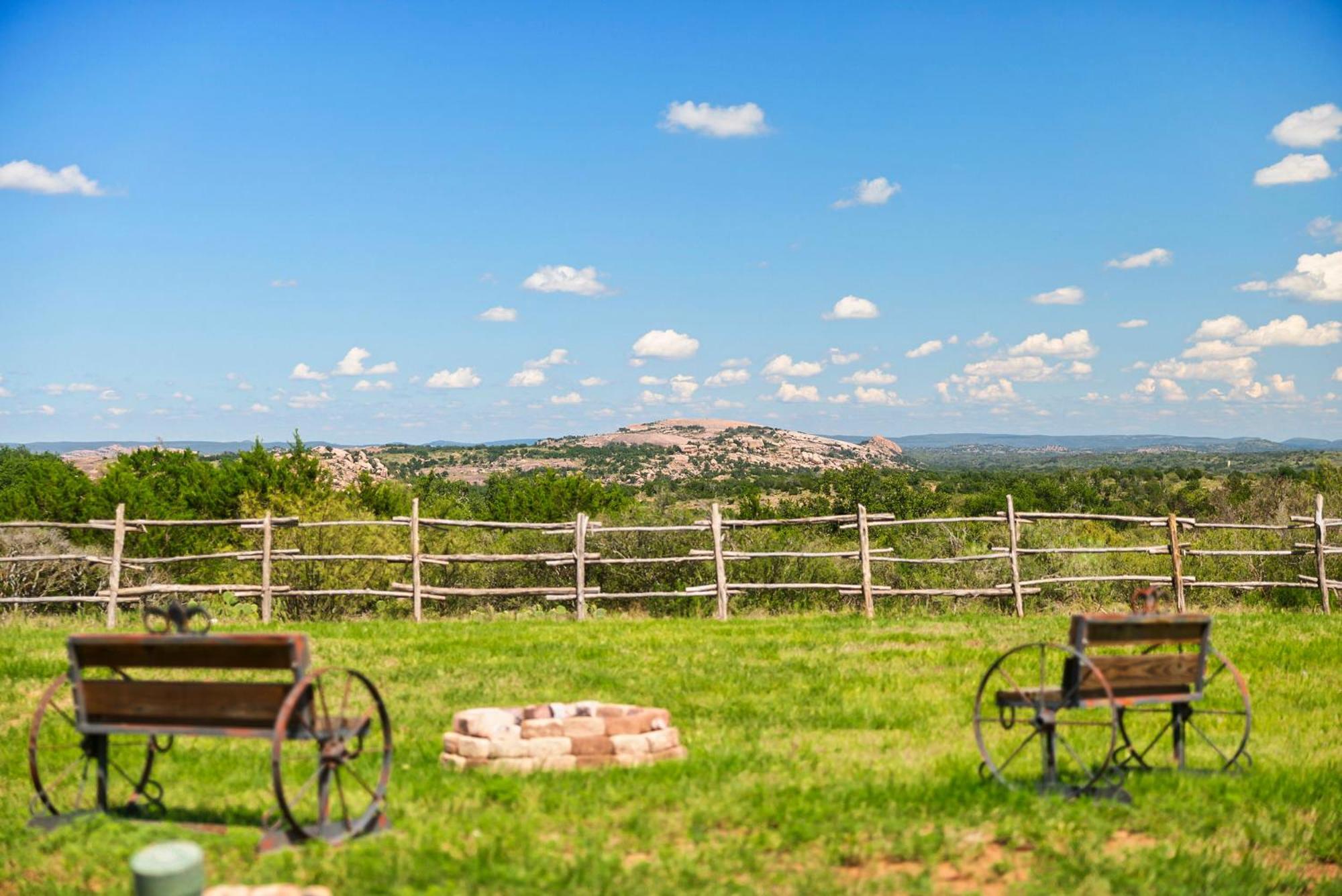 Enchanted Rockview Cabins Crabapple Экстерьер фото