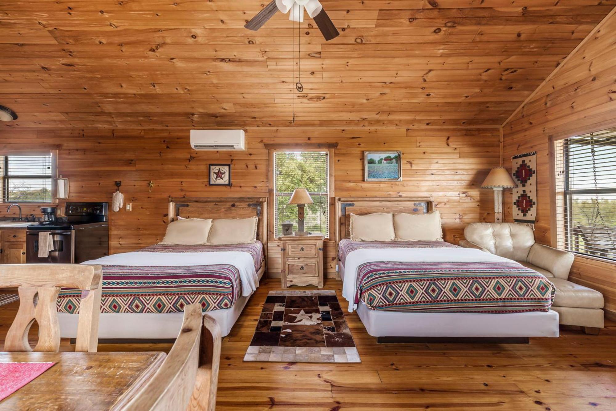 Enchanted Rockview Cabins Crabapple Номер фото