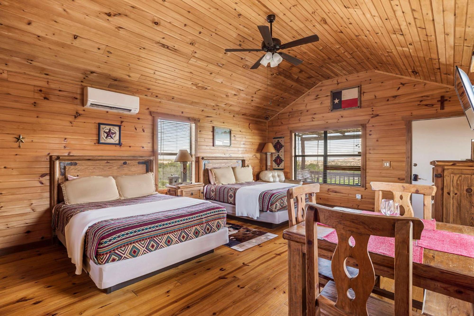 Enchanted Rockview Cabins Crabapple Экстерьер фото