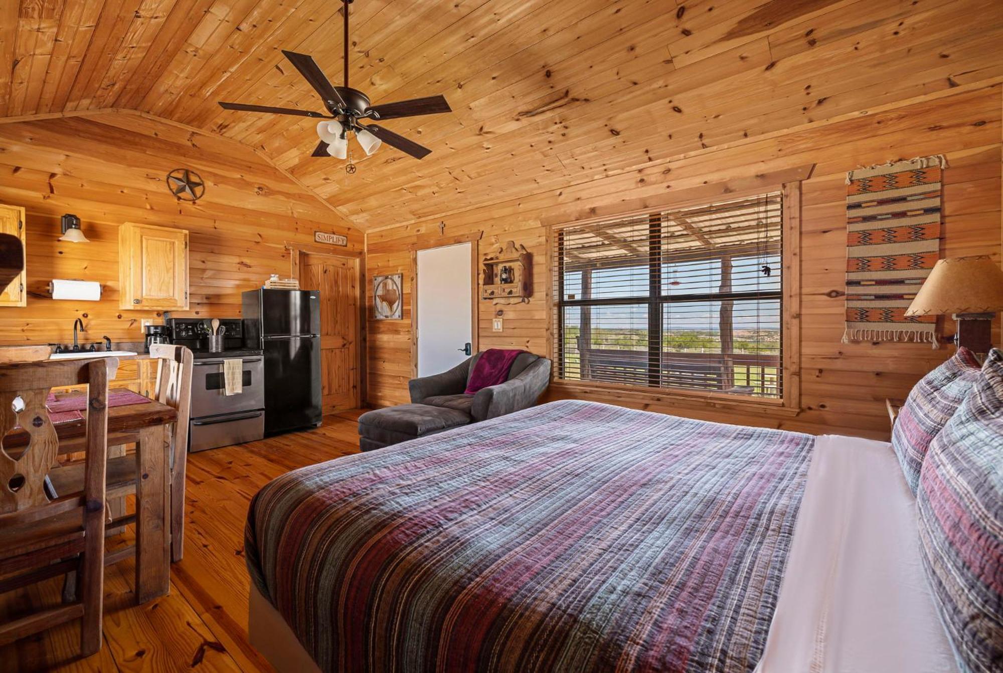 Enchanted Rockview Cabins Crabapple Номер фото
